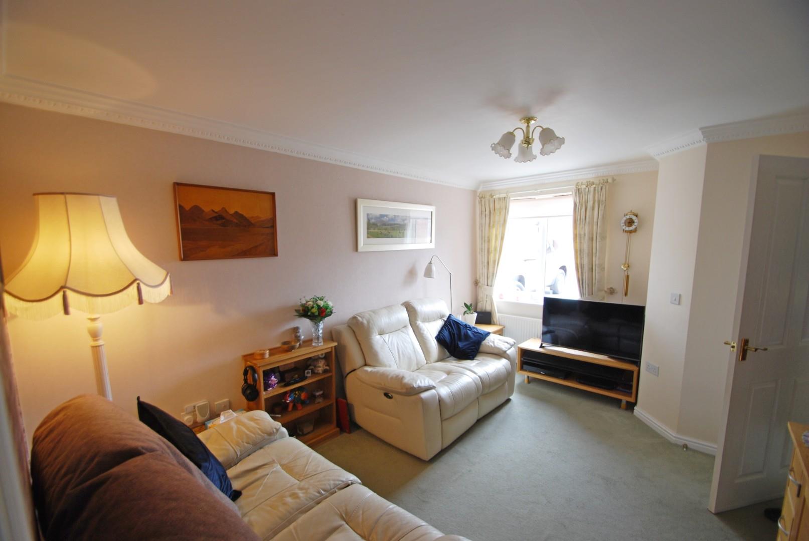 Kinross Avenue, Heywood Pearson Ferrier Estate Agents and Lettings Agents